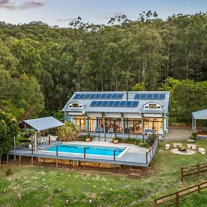 https://the-farm-on-razorback-ridge.hotelssunshinecoast.net