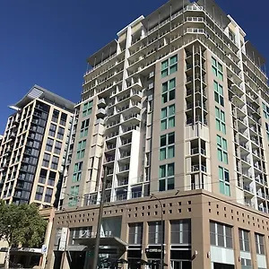 https://96-north-terrace.adelaidehotels-au.com